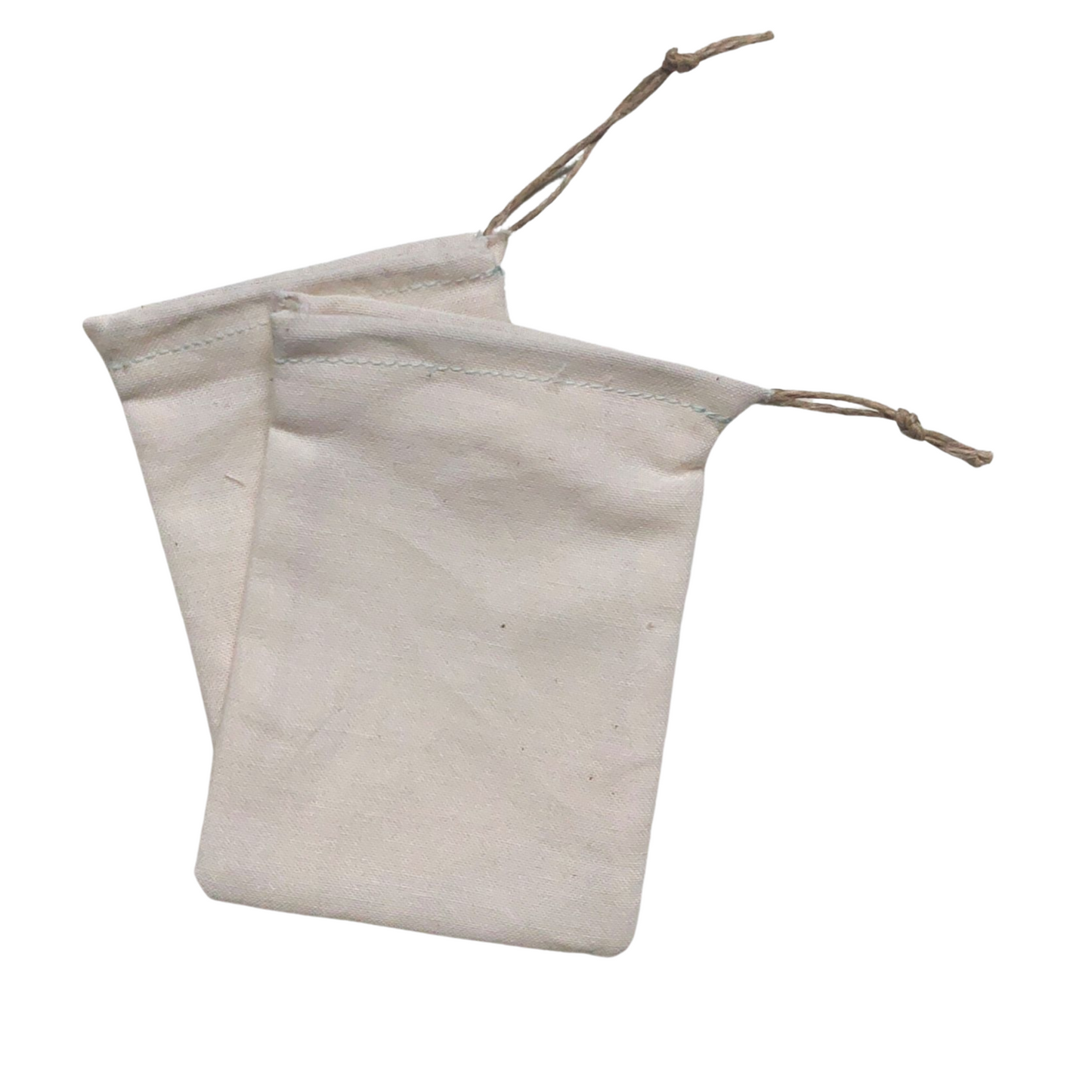 En coton, le sachet à thé réutilisable sera votre accessoire hyper-pratique au petit-déjeuner ou à la pause thé. C'est une alternative écologique et durable aux filtres à thé jetables et aux boules à thé qui fuient.