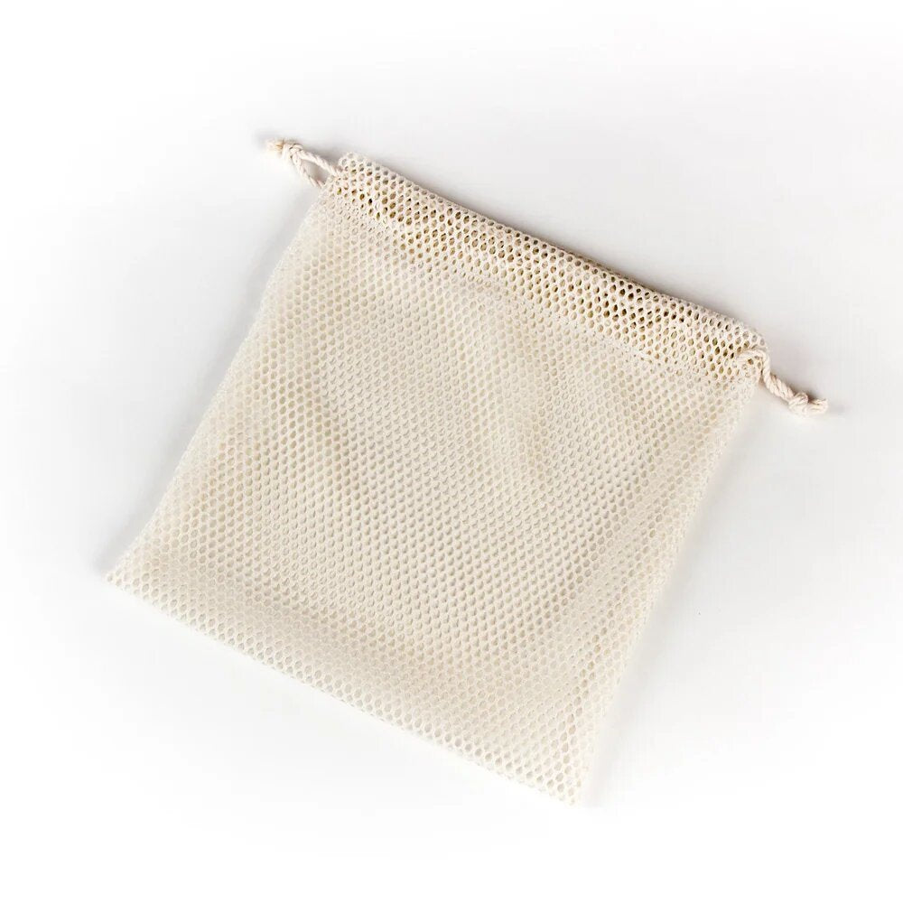 Un filet de lavage en coton pour glisser vos accessoires et vêtements lors du lavage en machine sans les abîmés ni les perdre
