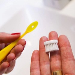 Brosse à dents écologique à tête rechargeables souple enfant bioplastique français 2 à 6 ans