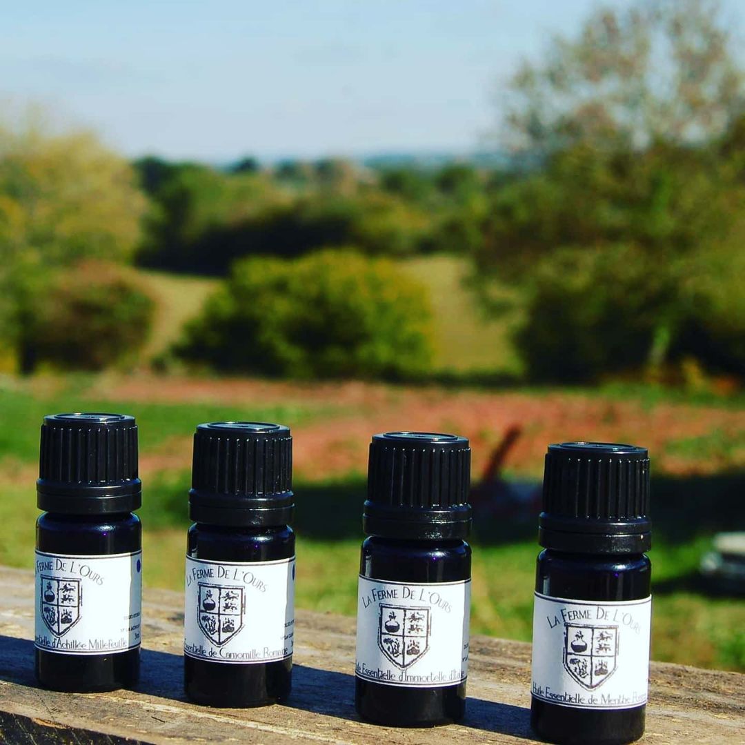 Huiles essentielles qualité pures et 100% naturelles de Normandie Culture et cueillette locale Bienfaits des huiles essentielles