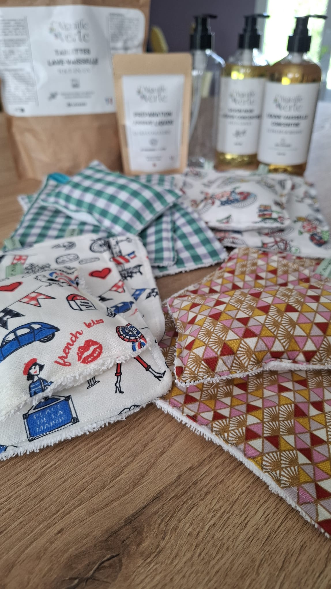 Découvrez les produits d'entretient et ménagers rechargeables pour un intérieur pimpant et sain. Efficaces, simples, pratiques, économiques et 100 % produits en France